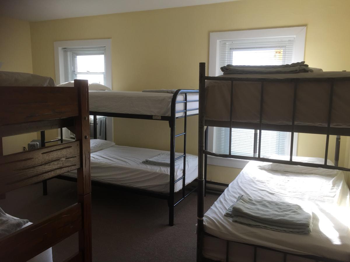 Hostel International Student Center *